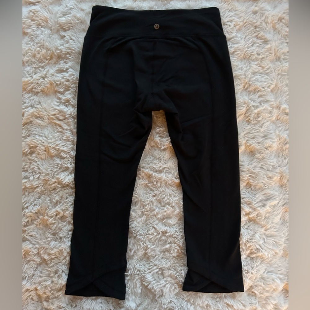 Black Lululemon Leggings Cropped